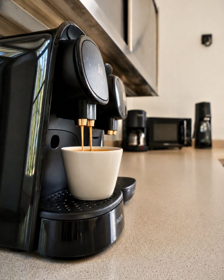 café